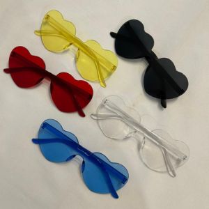ANTEOJOS FORMA CORAZON COLORES SURTIDOS