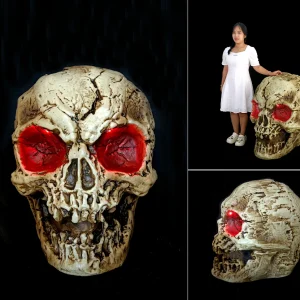 CRÁNEO GIGANTE DEL INFRAMUNDO - 96x70x93cm. 4 pilas AA (no incluidas) Luz led y sonido